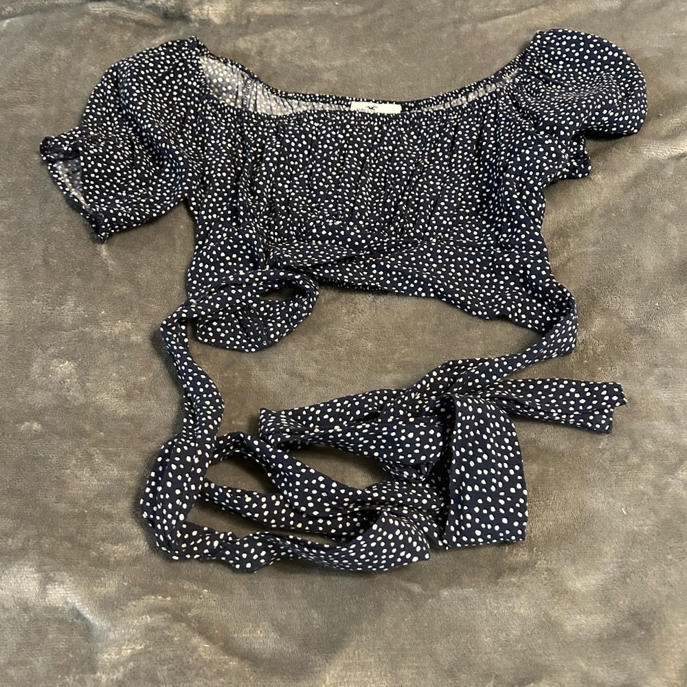 Hollister Navy and White Polka Dot Tie-Front Crop Top